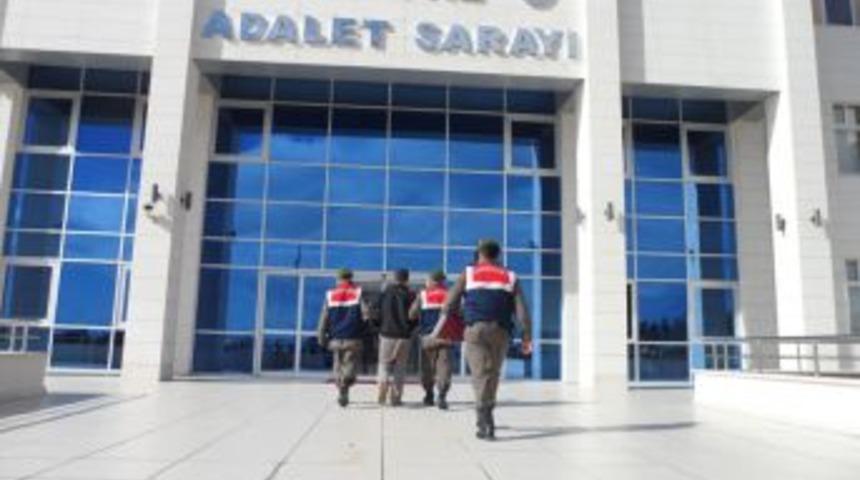 Seri Hırsız Bir Saatte Yakalandı