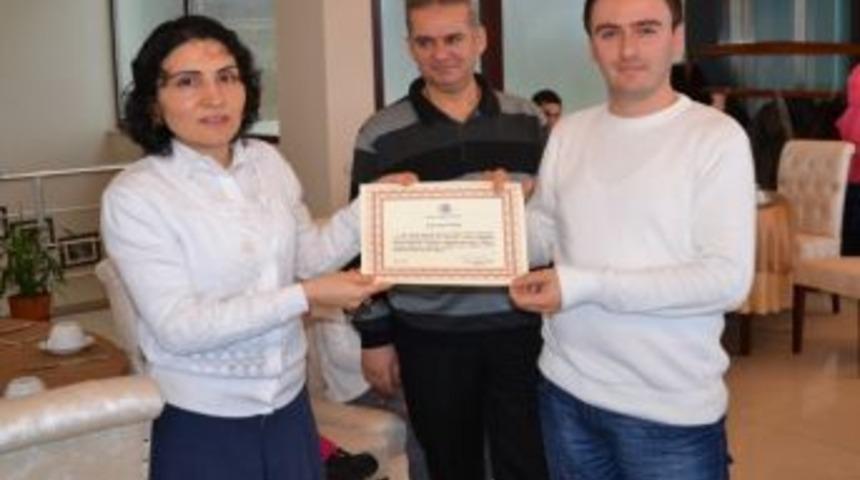 &Uuml;niversite Personeline Kahvaltılı Teşekk&uuml;r