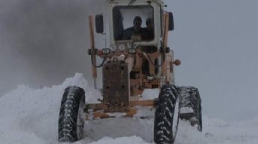 Van'da Karla M&uuml;cadele &Ccedil;alışması