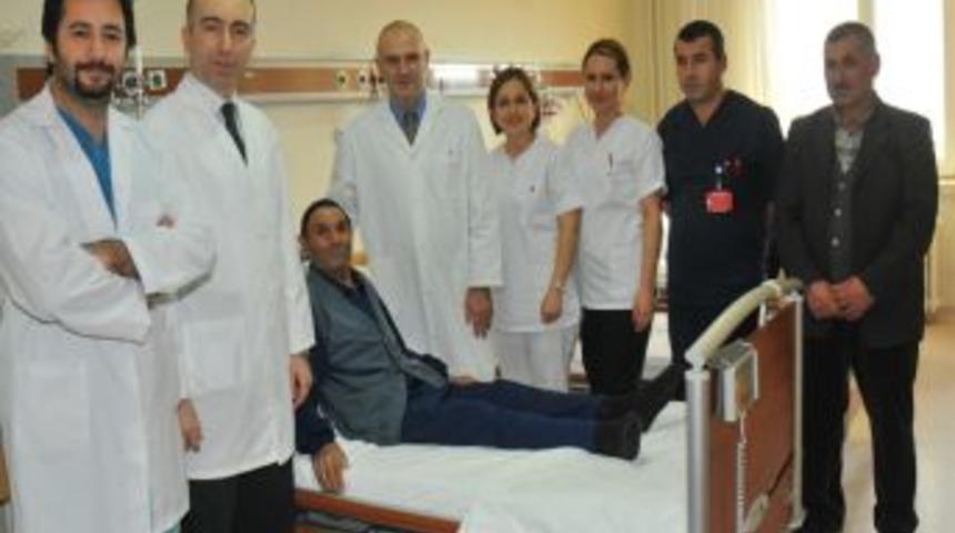 OM&Uuml;'de Kalp Krizi Ge&ccedil;iren Hastaya Tek Seferde 4 Ayrı Ameliyat Yapıldı