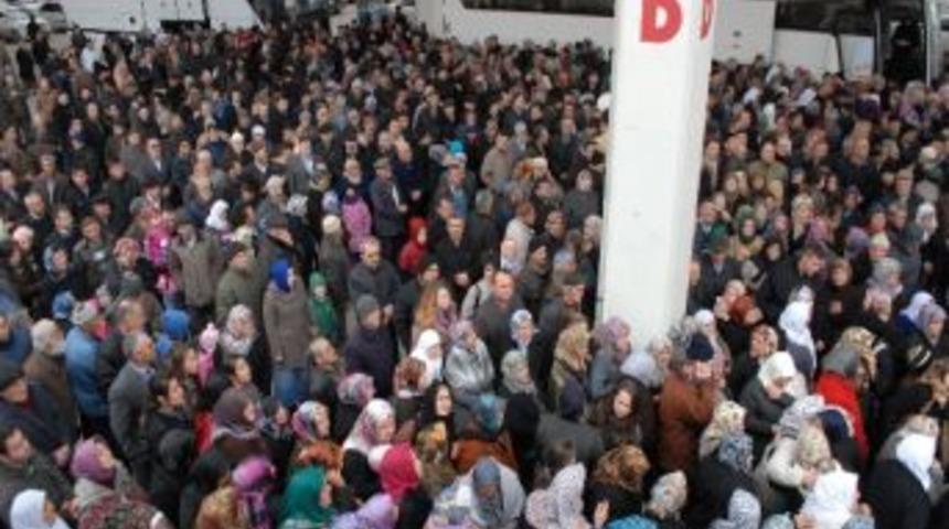 Umre Kafilesi Uğurlandı