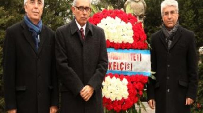 K&uuml;balı Devrimci Şair Jose Marti 160 Yaşında