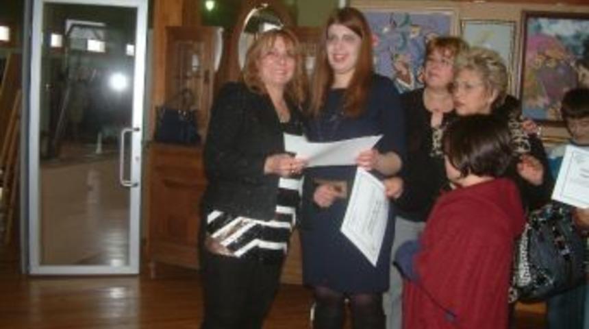 Burhaniye&rsquo;de Geleceğin Ressamlarına Teşekk&uuml;r Belgesi