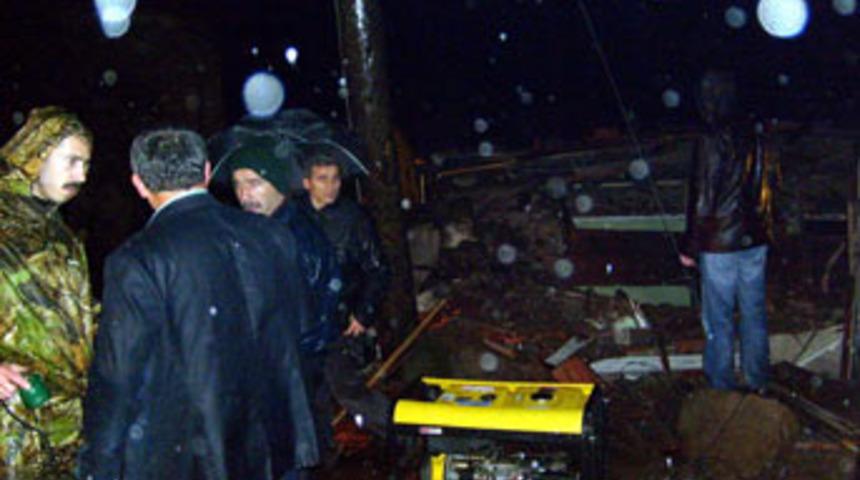 Fırtına 6 kişinin canını aldı