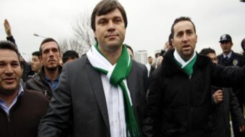 Ertuğrul Sağlam, Taraftara Da Veda Etti