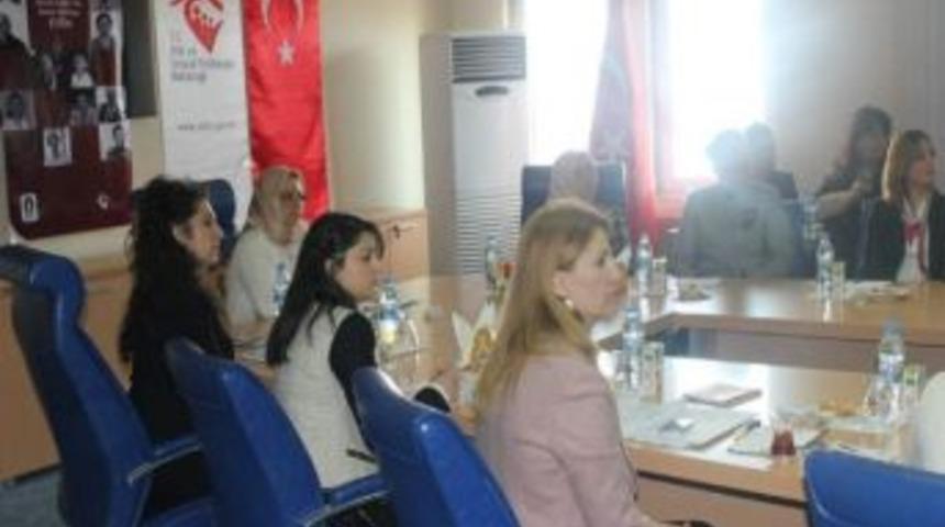 G&ouml;n&uuml;l El&ccedil;ileri Hakkari&rsquo;yi Kucaklıyor