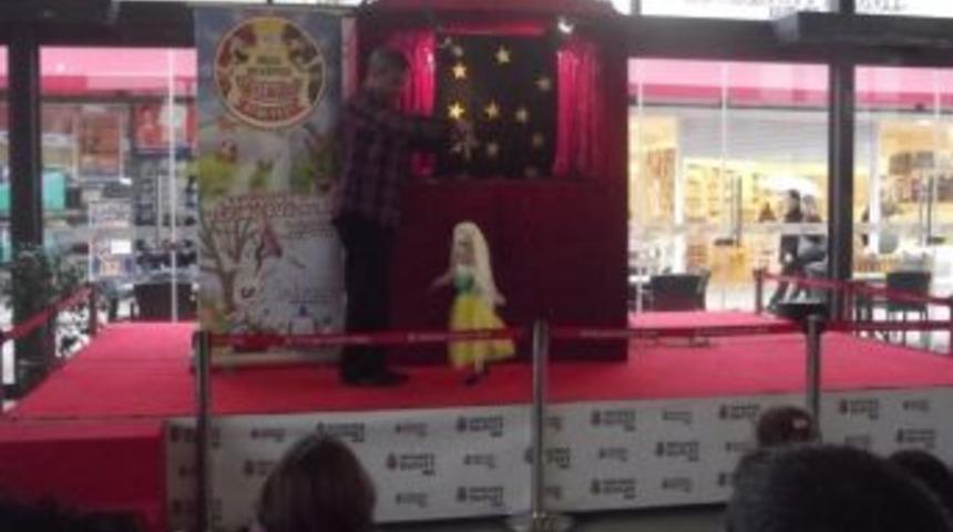 Novada Outlet S&ouml;ke Avm&rsquo;de Karnaval Tadında Bir Tatil