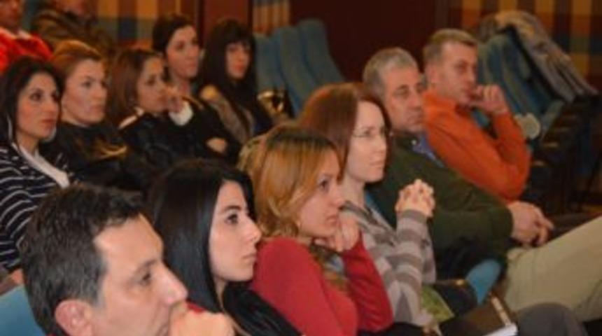 Parkomat G&ouml;revlilerine Beden Dili Eğitimi