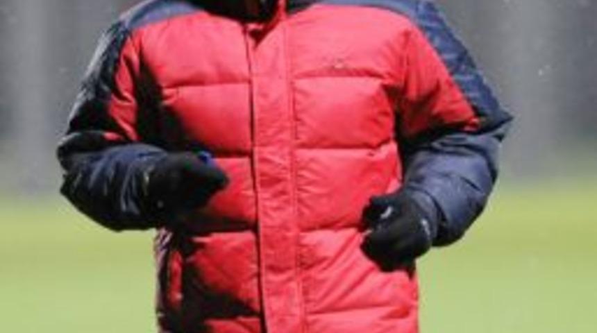 Burssapor, Ersel Uzgur&rsquo;a Teslim