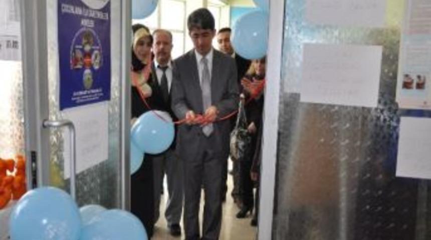 Edremitli Kadınların Oyuncak Sergisine B&uuml;y&uuml;k İlgi