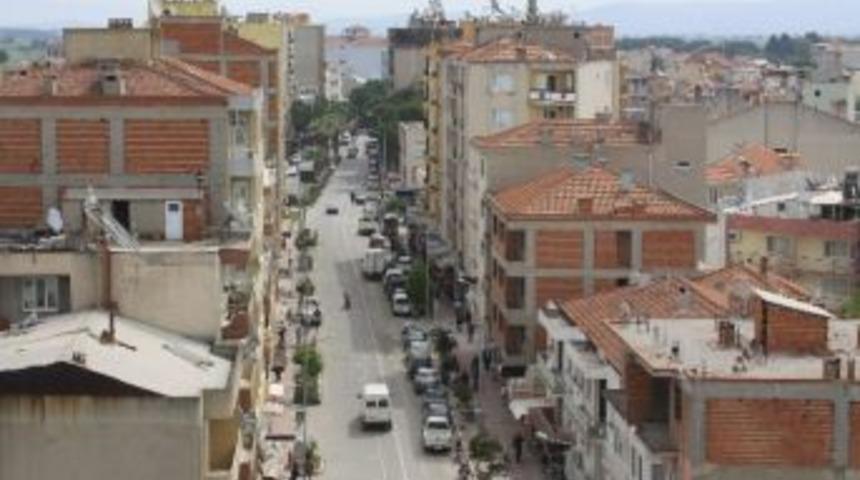 Saruhanlı&rsquo;nın N&uuml;fusu 204 Kişi Azaldı