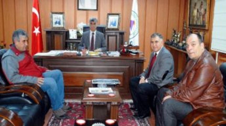 Bağcı, Belediye Başkanı B&uuml;y&uuml;kaslan&rsquo;ı Ziyaret Etti