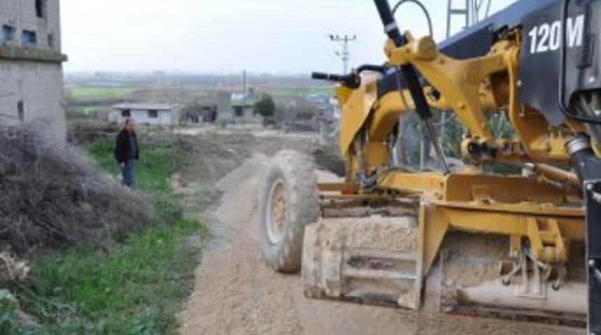 Y&uuml;reğir Belediyesi K&ouml;y Yollarını Yapıyor