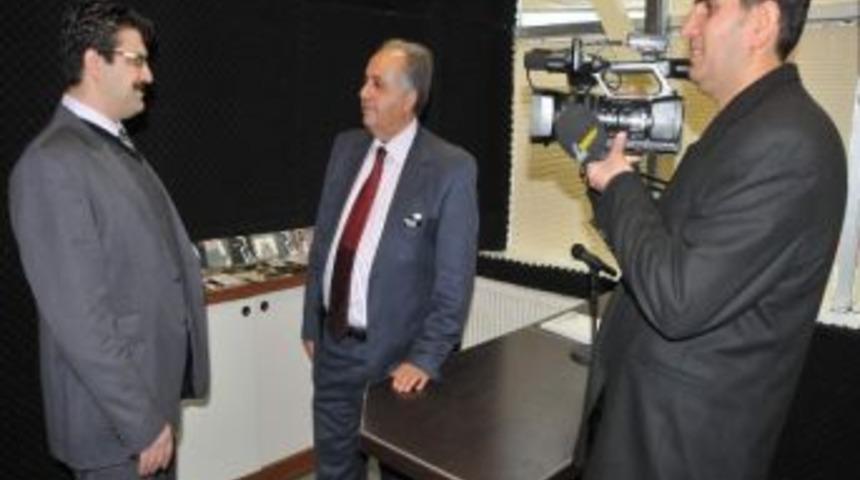 Sağlık M&uuml;d&uuml;r&uuml; Acar&rsquo;dan Van Tv&rsquo;ye Ziyaret