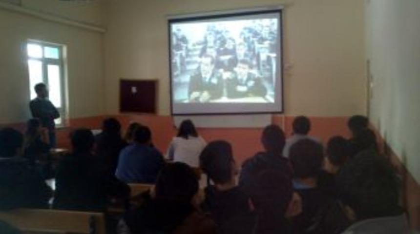 Şarkışla'da &Ouml;ğrenciler Meslekleri Tanıyor