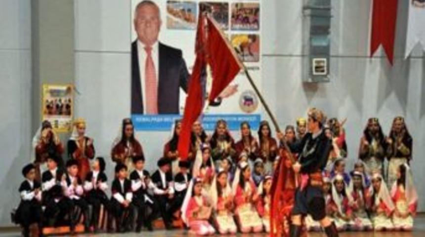 Kemalpaşa Belediyesi Koreografi İle K&ouml;y D&uuml;ğ&uuml;nlerini Canlandırdı