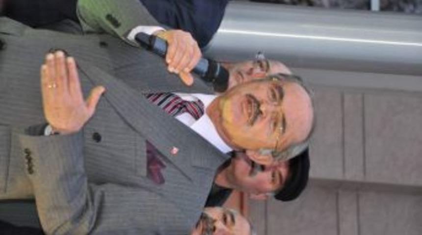 CHP&rsquo;liler Eskişehir Belediyesi&rsquo;ndeki Operasyonları Protesto Etti