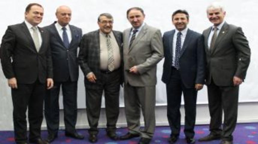 Meclis Dergisi&rsquo;nden Başkan Kurtulan&rsquo;a &Ouml;d&uuml;l