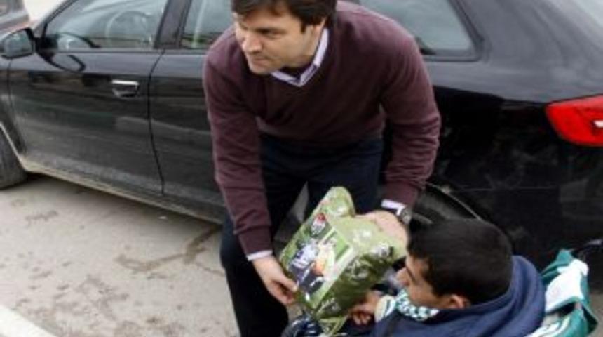 Engelli Taraftardan Sağlam G&ouml;zyaşları