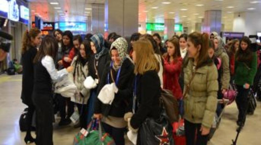 Samsunlu 'g&uuml;ler Y&uuml;z'ler İstanbul'a Geldi