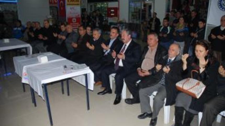 AVM esnafı geleneği bozmadı