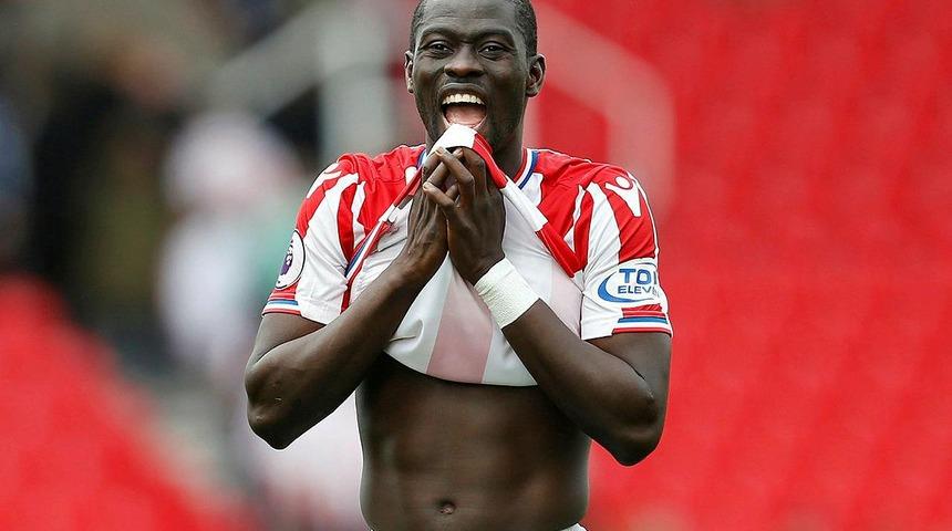 Badou Ndiaye Cuma günü İstanbul'a gelecek ve Galatasaray'la sözleşme imzalayacak