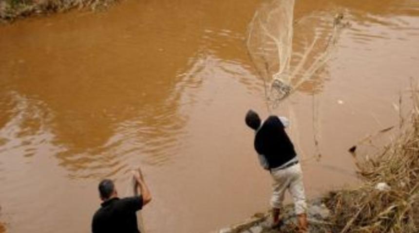 Fethiye K&ouml;rfezi &Ccedil;amurdan Kurtuluyor