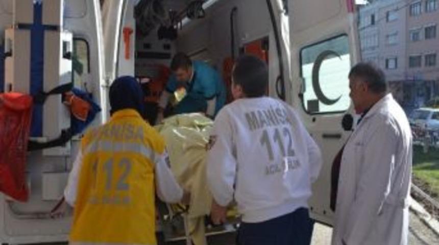 Kula'da Trafik Kazası, 1 Yaralı