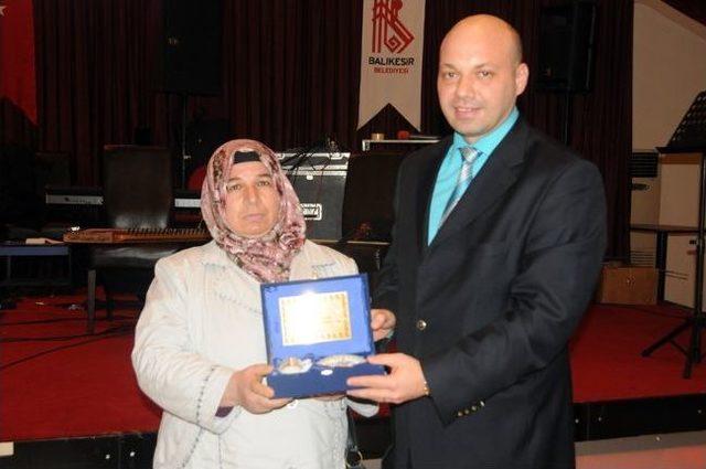 Balıkesir Belediyesi nden Ş&uuml;kran Gecesi 1