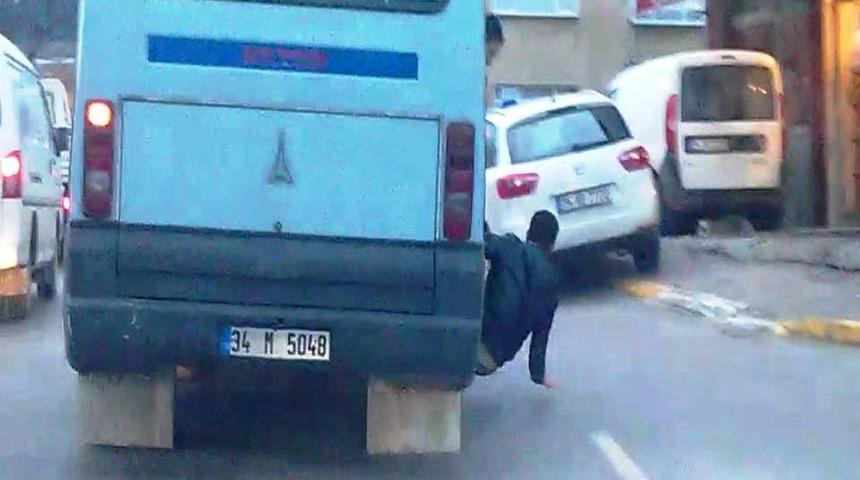 Minib&uuml;ste &Ouml;l&uuml;m&uuml;ne Yolculuk