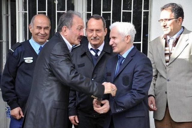 Başkan Saatcı&rsquo;dan G&uuml;mr&uuml;k M&uuml;d&uuml;rl&uuml;ğ&uuml;ne Ziyaret 1