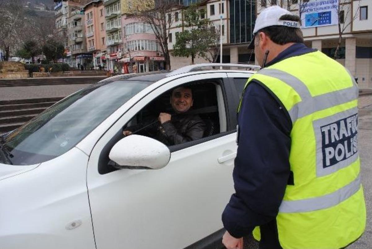 Amasya&rsquo;da Y&ouml;neticilerden Emniyet Kemeri Projesine Destek