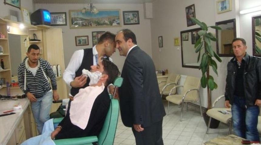 Milletvekili &Ouml;zbek Vatandaşlarla Sohbet Etti