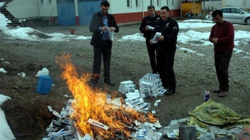 Akıncılar İl&ccedil;esinde Bin 960 Paket Ka&ccedil;ak Sigara Yakılarak İmha Edildi