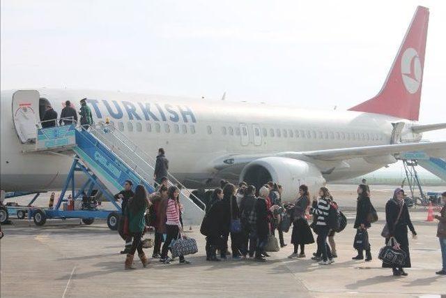  y&uuml;z G&uuml;ler Y&uuml;z  Projesine Katılan Gen&ccedil;ler İstanbul&rsquo;a Gitti 2