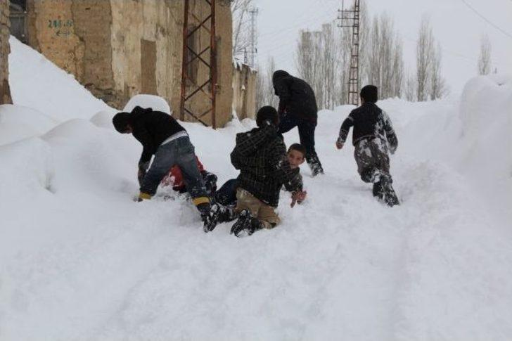 Başkale Kar Altında G1