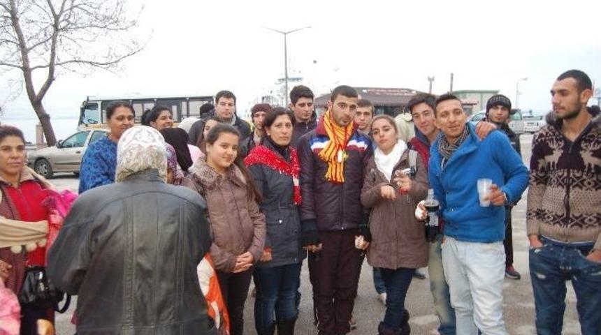 Askerlere Coşkulu Uğurlama