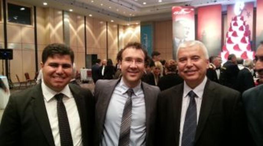 İstanbul'daki &Ccedil;anakkaleliler Yeni Başkanlarını Se&ccedil;ti