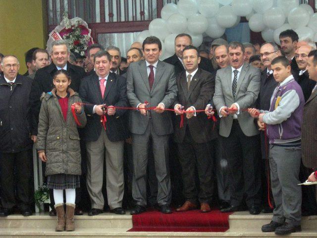 İTO, Terme Şehit Kibar Korhan Koç İlköğretim Okulu'nu Hizmete Açtı