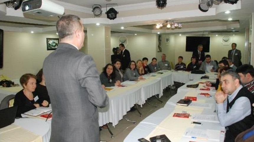 Chp Akhisar İl&ccedil;e Teşkilatı, Parti Okulu Eğitimi Alıyor