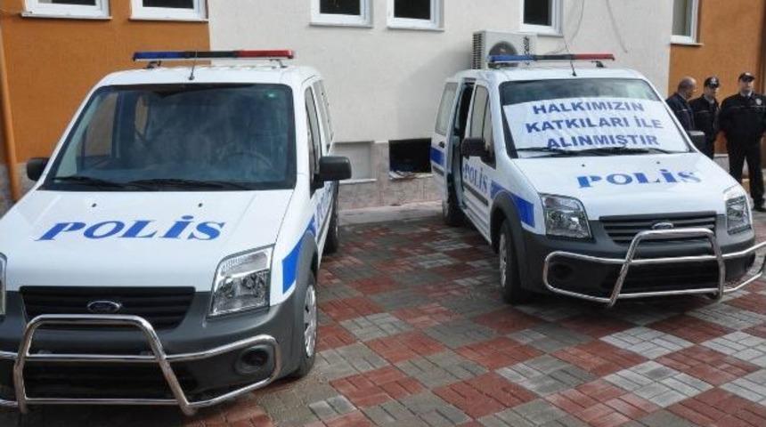 G&ouml;nen Emniyetine Vatandaşlar İki Ara&ccedil; Aldı