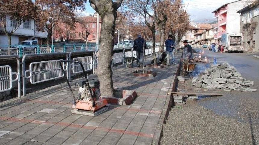 Mola, &Ccedil;alışmaları Yerinde İnceledi