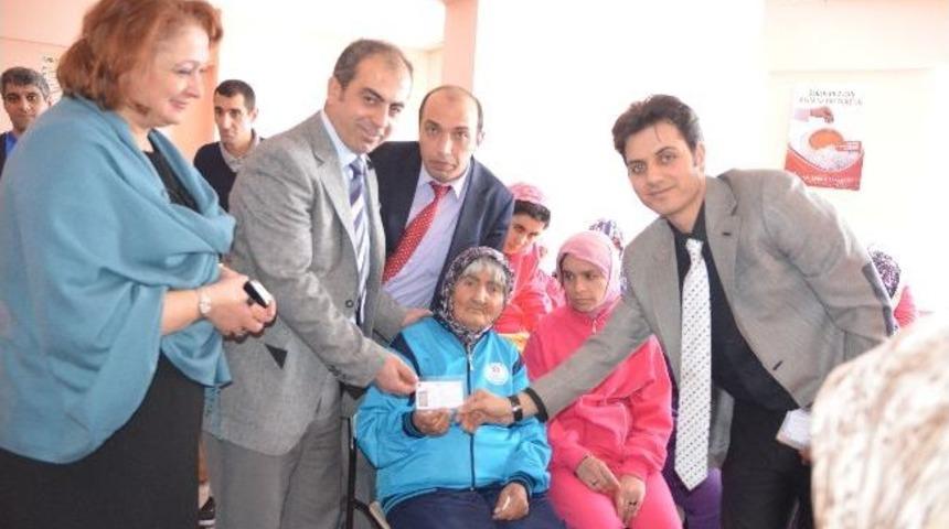 &Ouml;zel Sporculara Lisansları Dağıtıldı