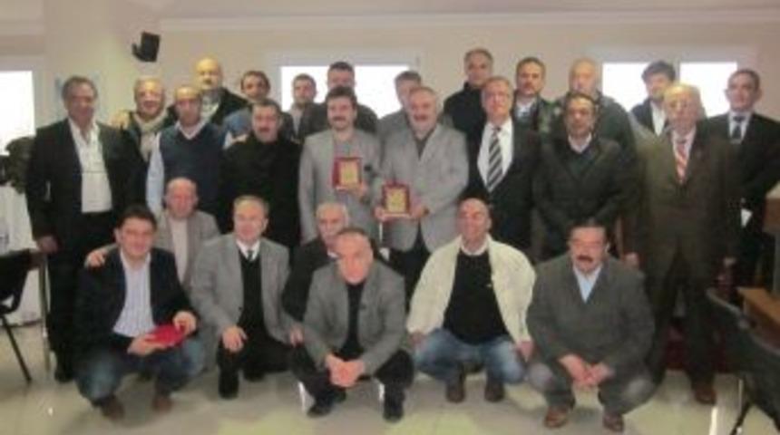 &Uuml;TSO&rsquo;dan &Uuml;yelerine Teşekk&uuml;r Plaketi