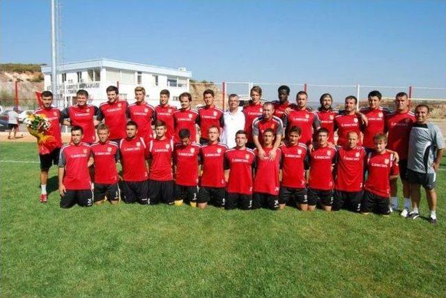 K&uuml;&ccedil;&uuml;kk&ouml;y&rsquo;de Hedef Lig İkinciliği 1