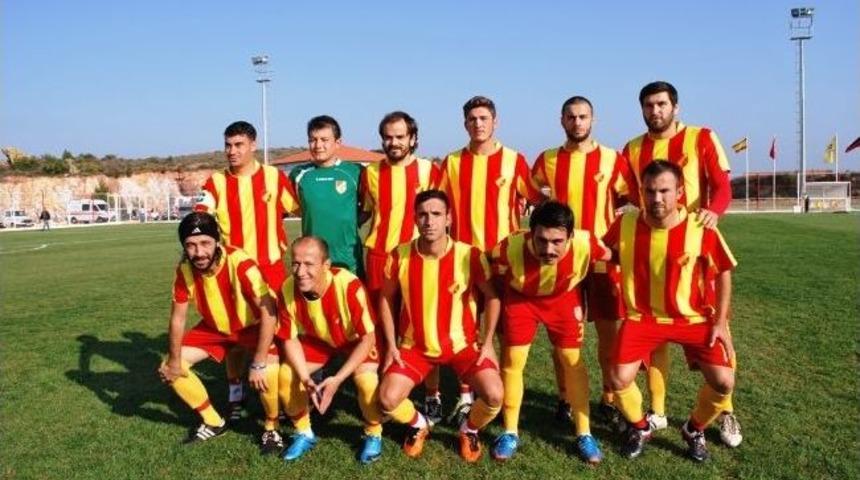 K&uuml;&ccedil;&uuml;kk&ouml;y&rsquo;de Hedef Lig İkinciliği