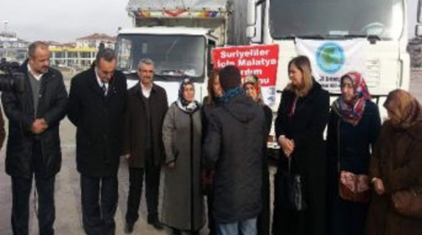 Malatya'dan Suriye'ye 2 Kamyon Yardım G&ouml;nderildi