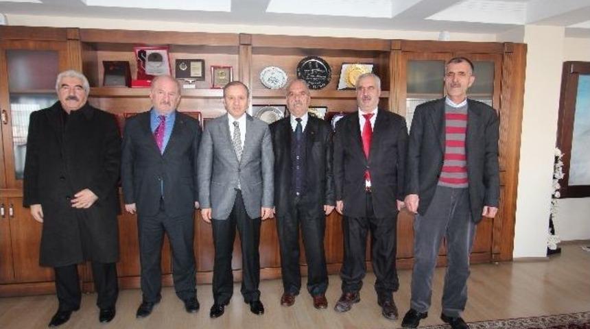 Emekliler Derneği&rsquo;nden Başkan K&uuml;&ccedil;&uuml;kler&rsquo;e Ziyaret...