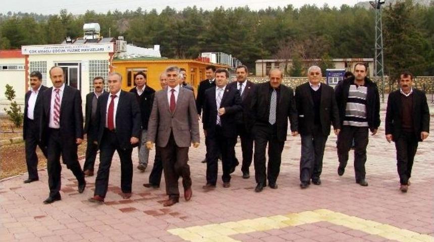 Belediyeler Birliği &Uuml;yelerinden Başkan B&uuml;y&uuml;kaslan'a &Ouml;vg&uuml;