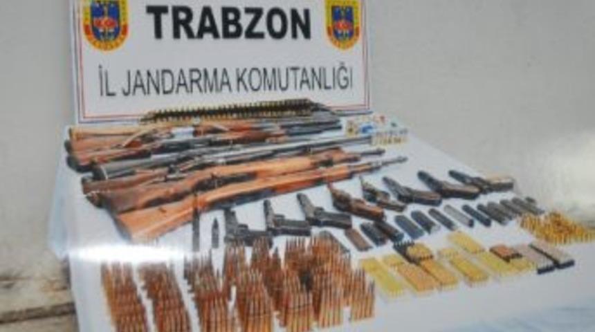 Trabzon&rsquo;da Jandarmadan Ka&ccedil;ak Silah Operasyonu